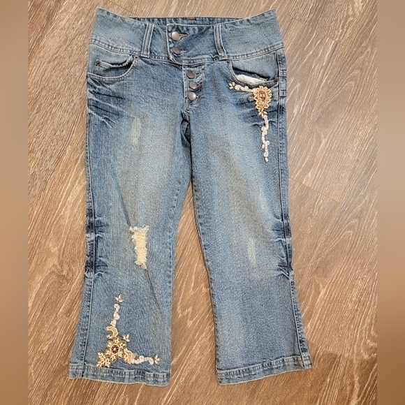 VENUS Denim - Venus size 4 Women's 90s Y2K cropped Capri jeans